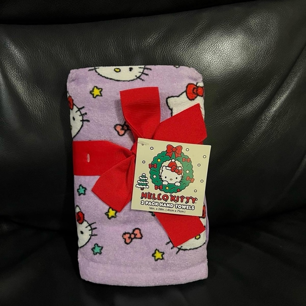 HELLO KITTY Candycane And Stars Hand Towels Set of 2 - Hello Kitty Hand Towels